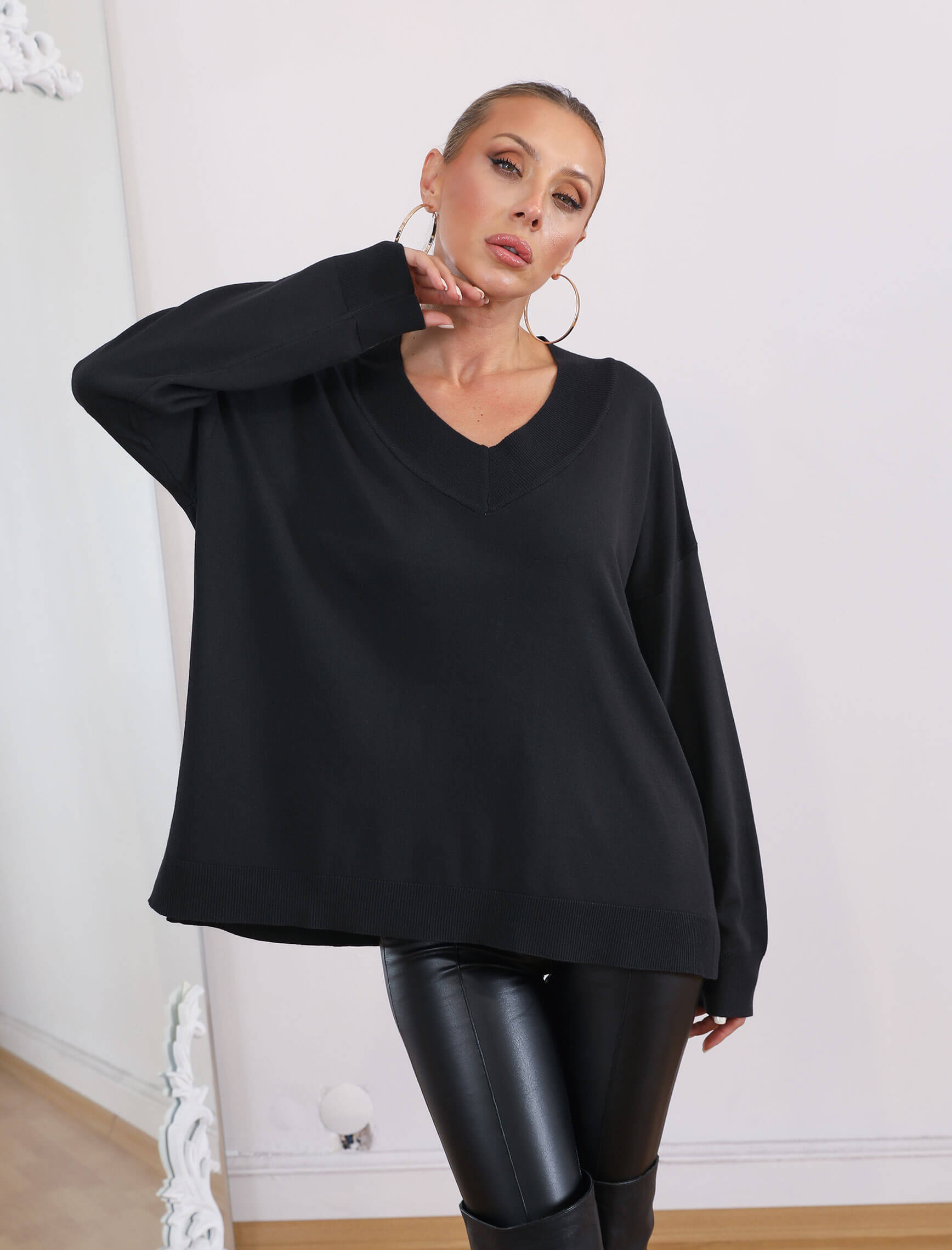 Siyah V Yaka Vien Triko - Görsel 2