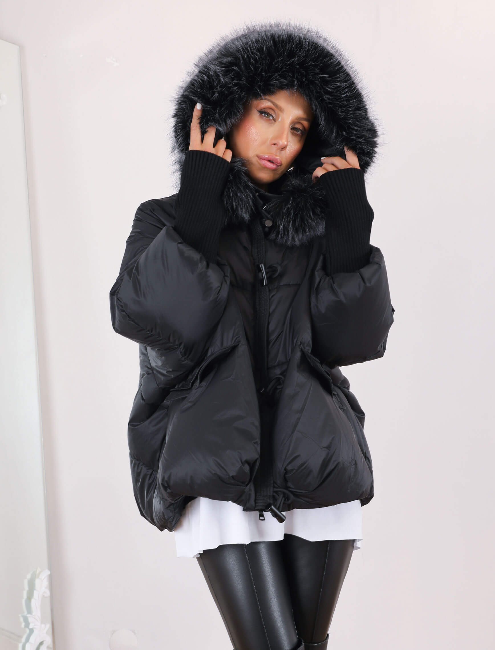 Siyah Yaka Kürk Krea Mont - Görsel 6