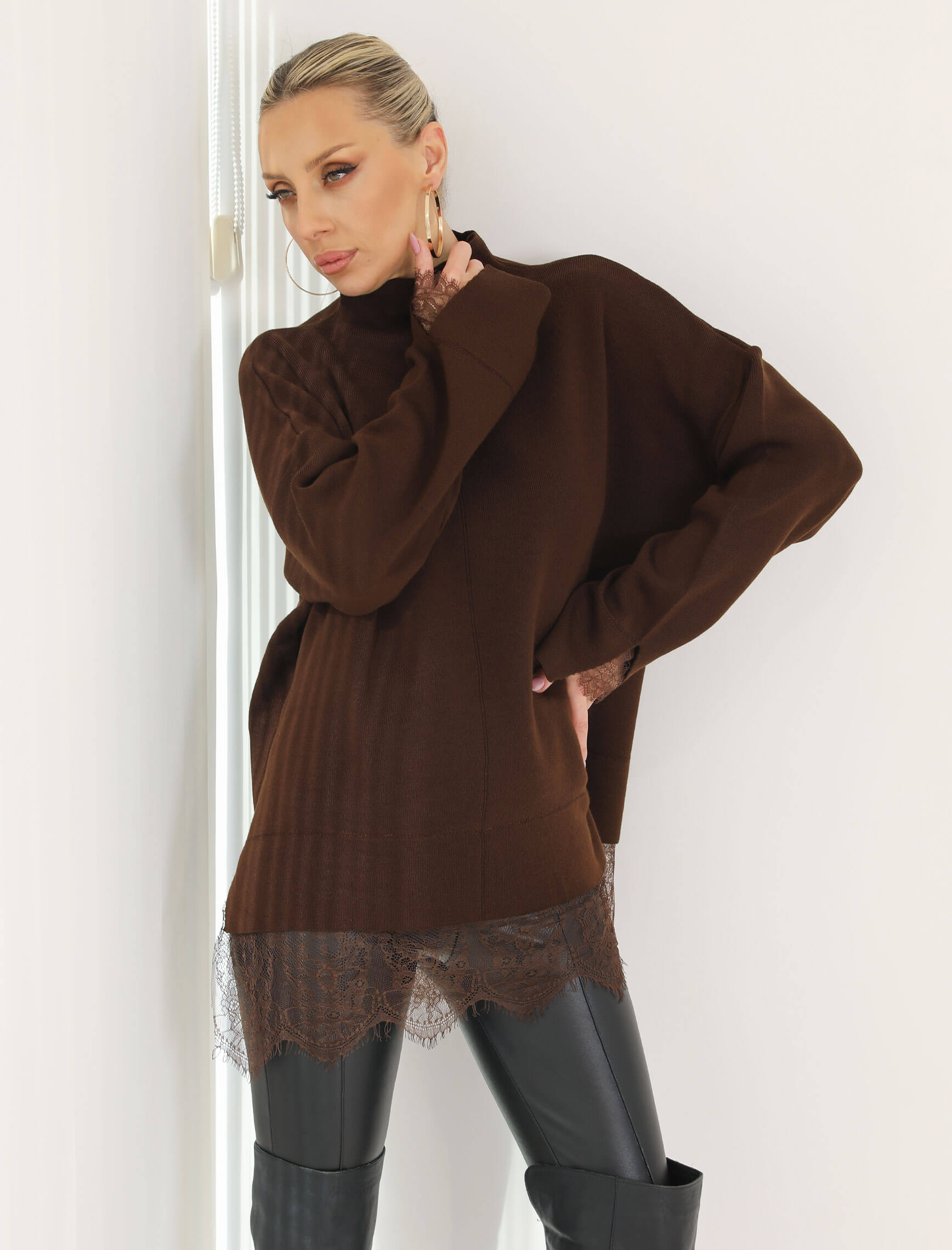 Kahve Dantel Etekli Kazak