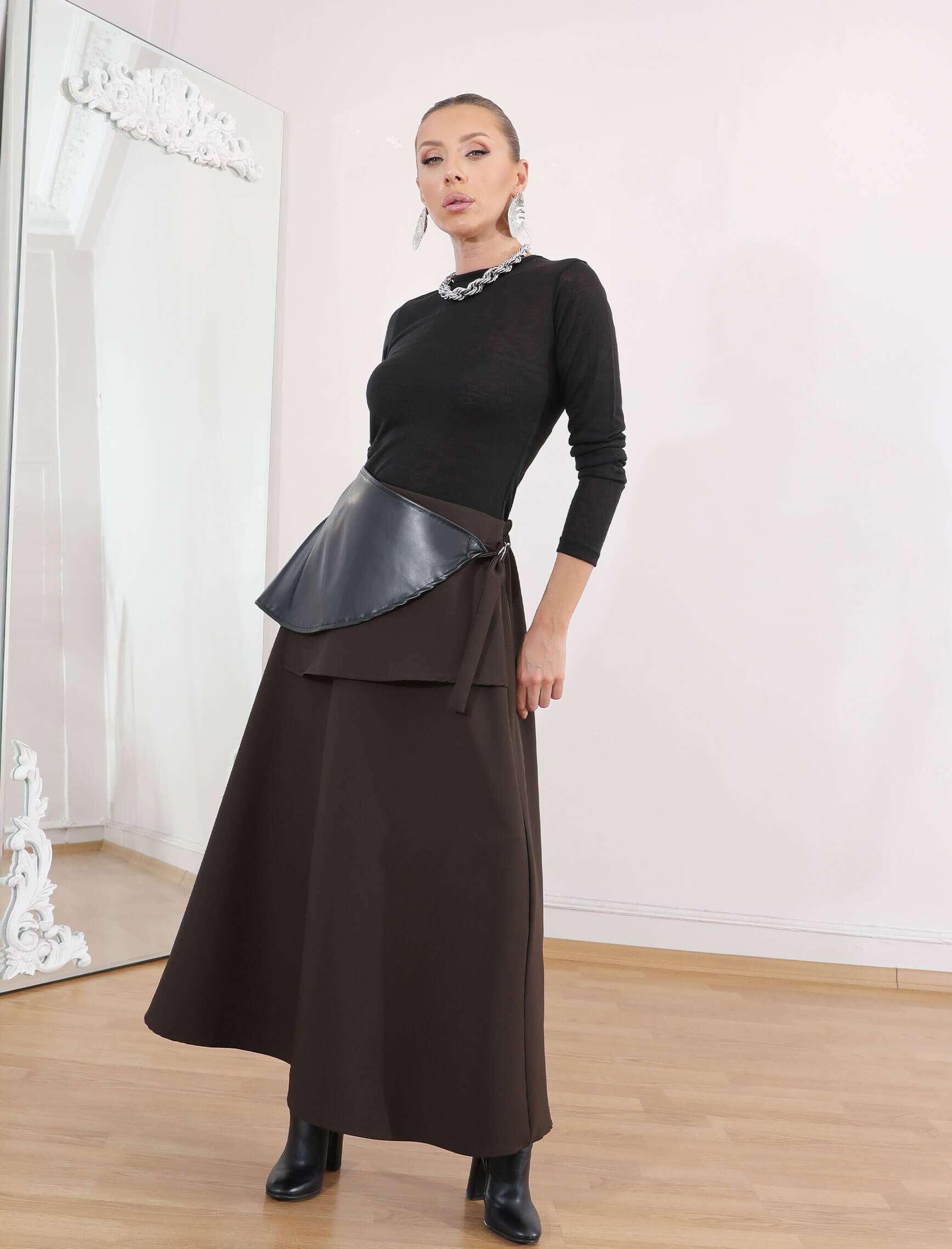 Kahve Deri Bağlama Kuja Etek