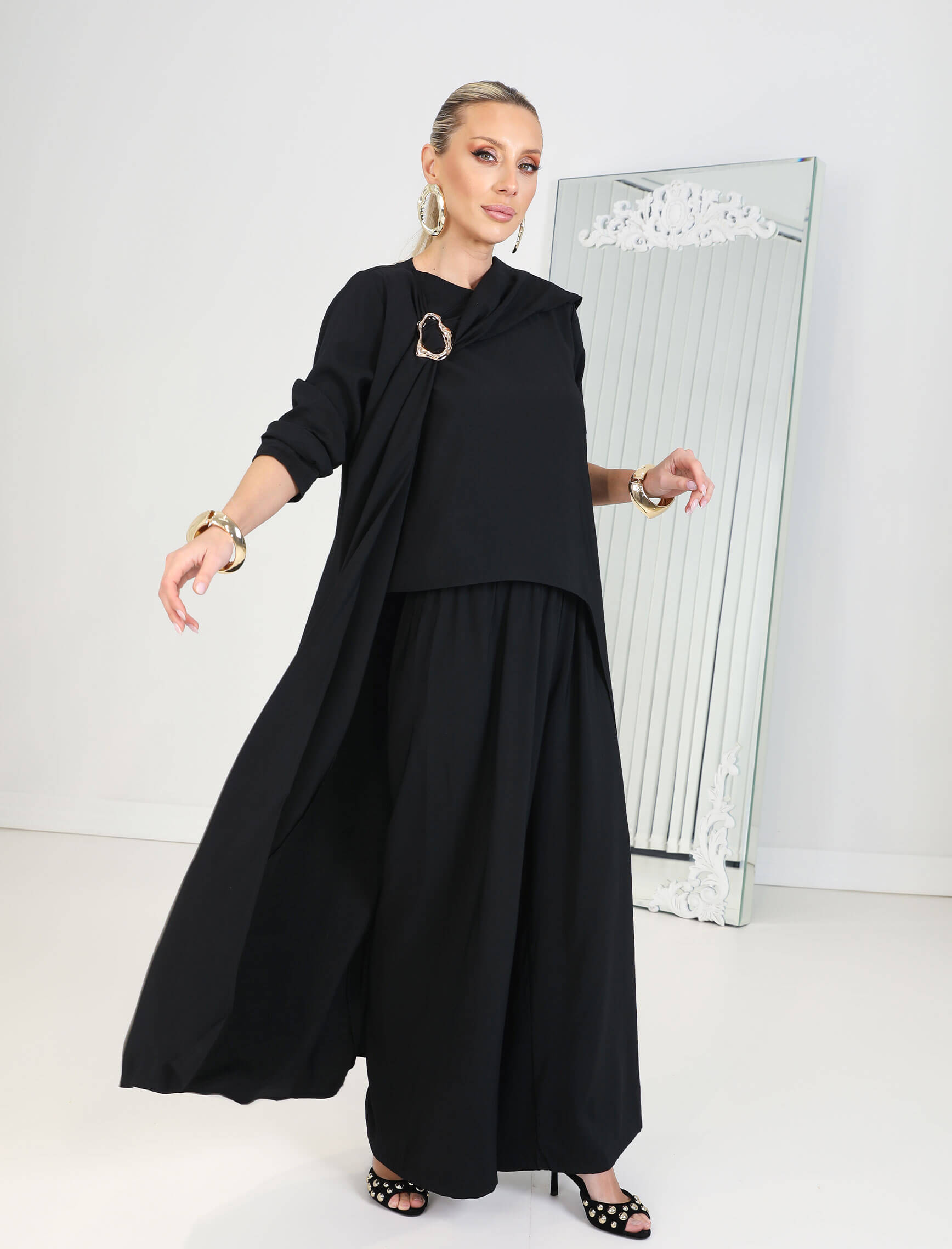 Siyah Gerarde Tokalı Takım