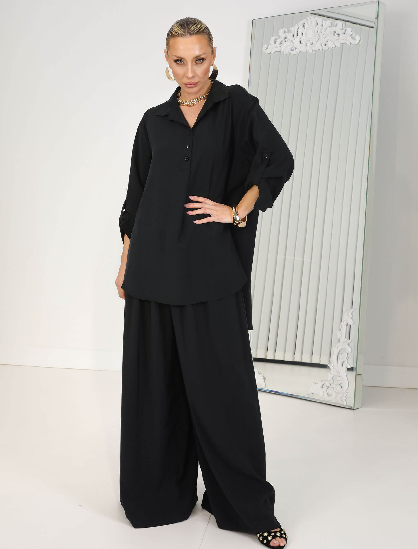 Siyah Sırt Düğme Tena Takım - Görsel 3