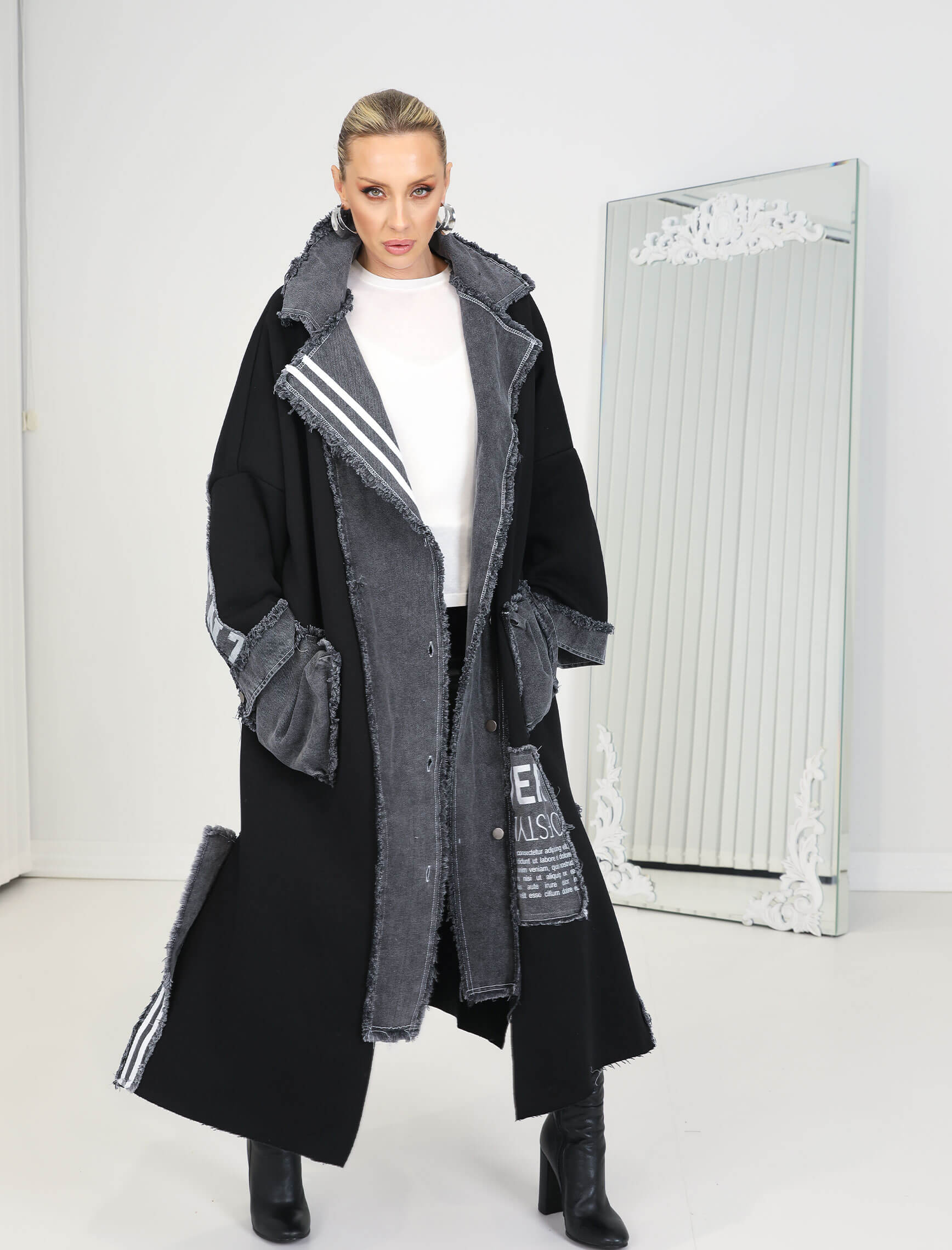 Siyah Yazılı Moment Kap