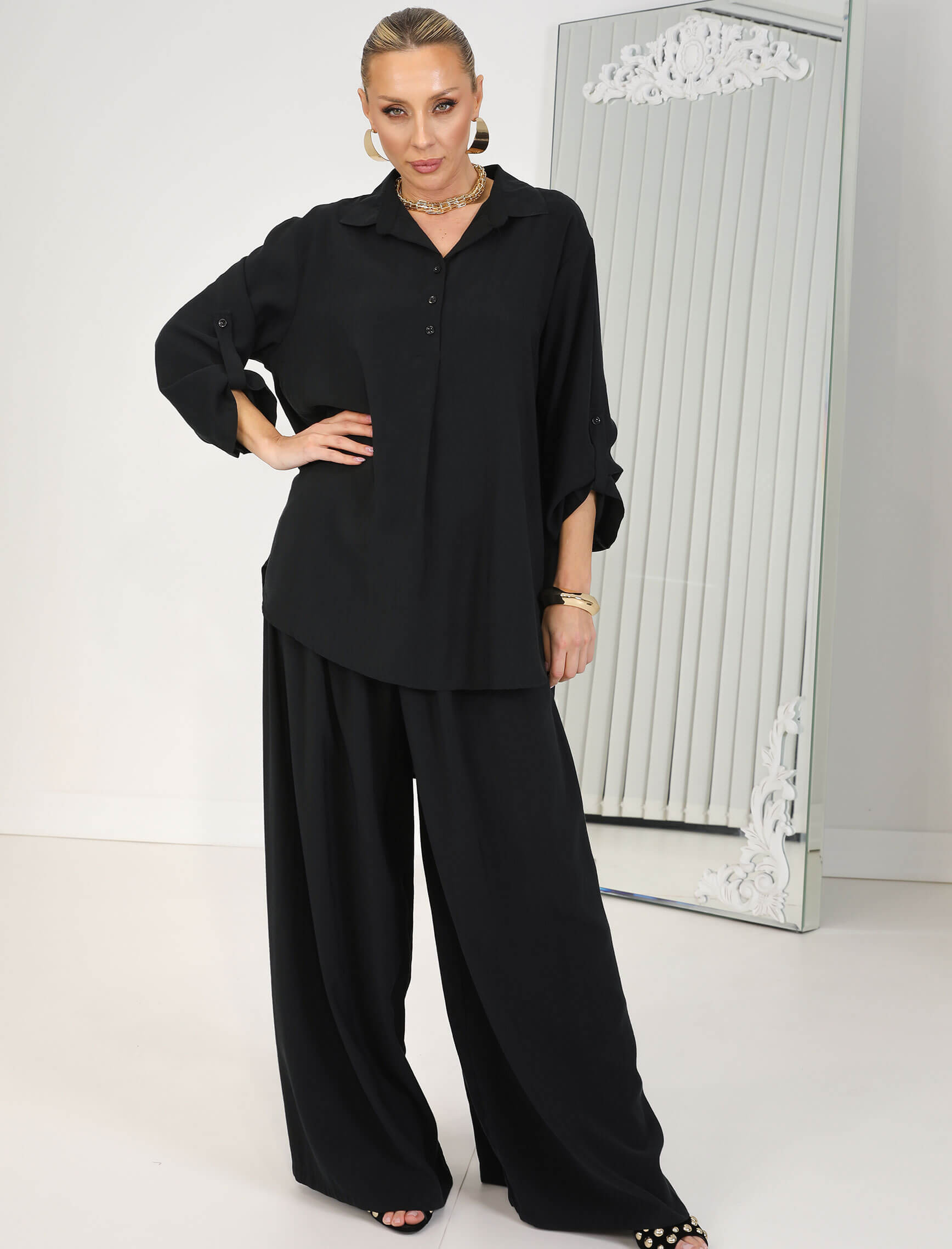 Siyah Sırt Düğme Tena Takım - Görsel 2