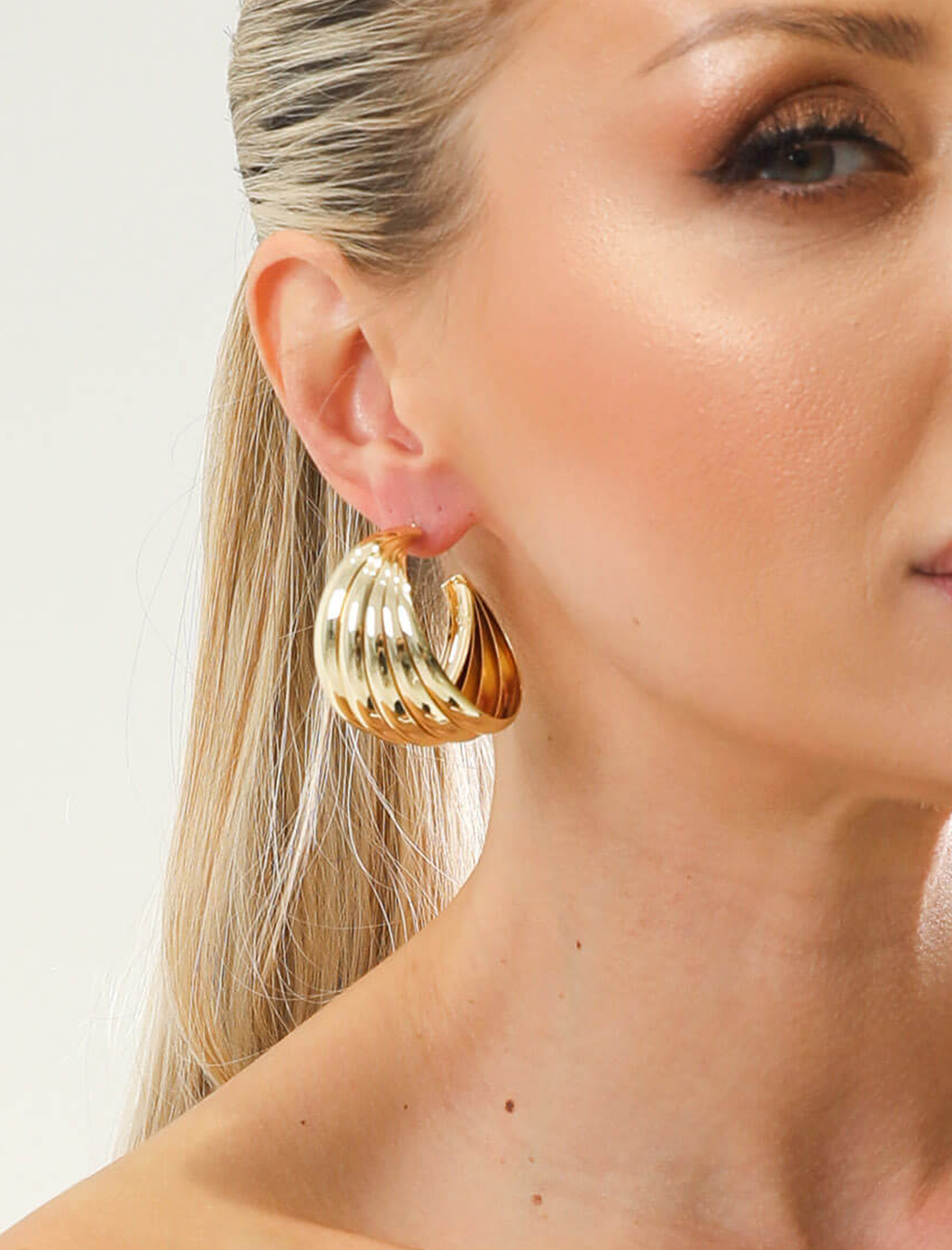 Gold Burgu Midye Küpe