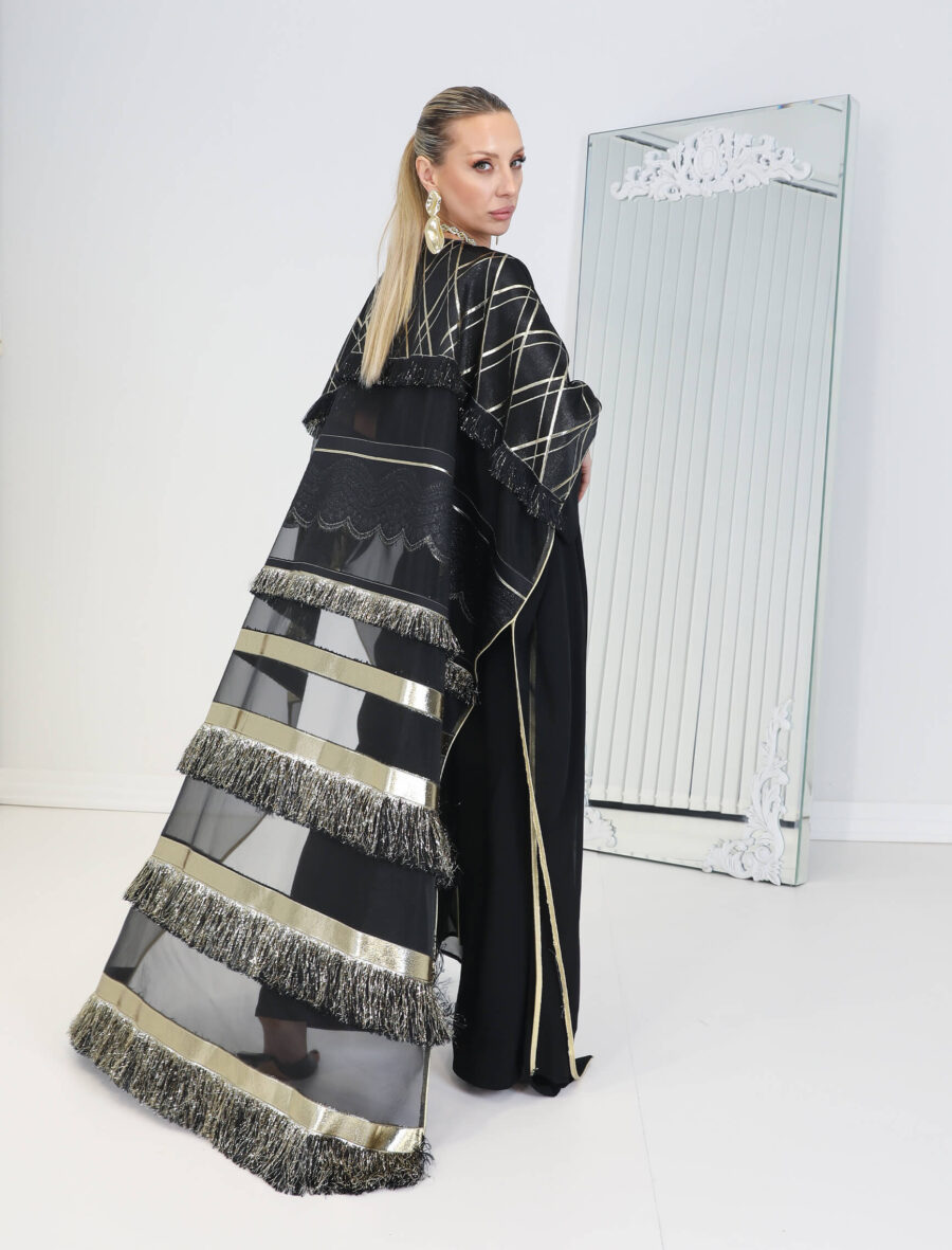 Siyah Gold Püsküllü Jada Kap