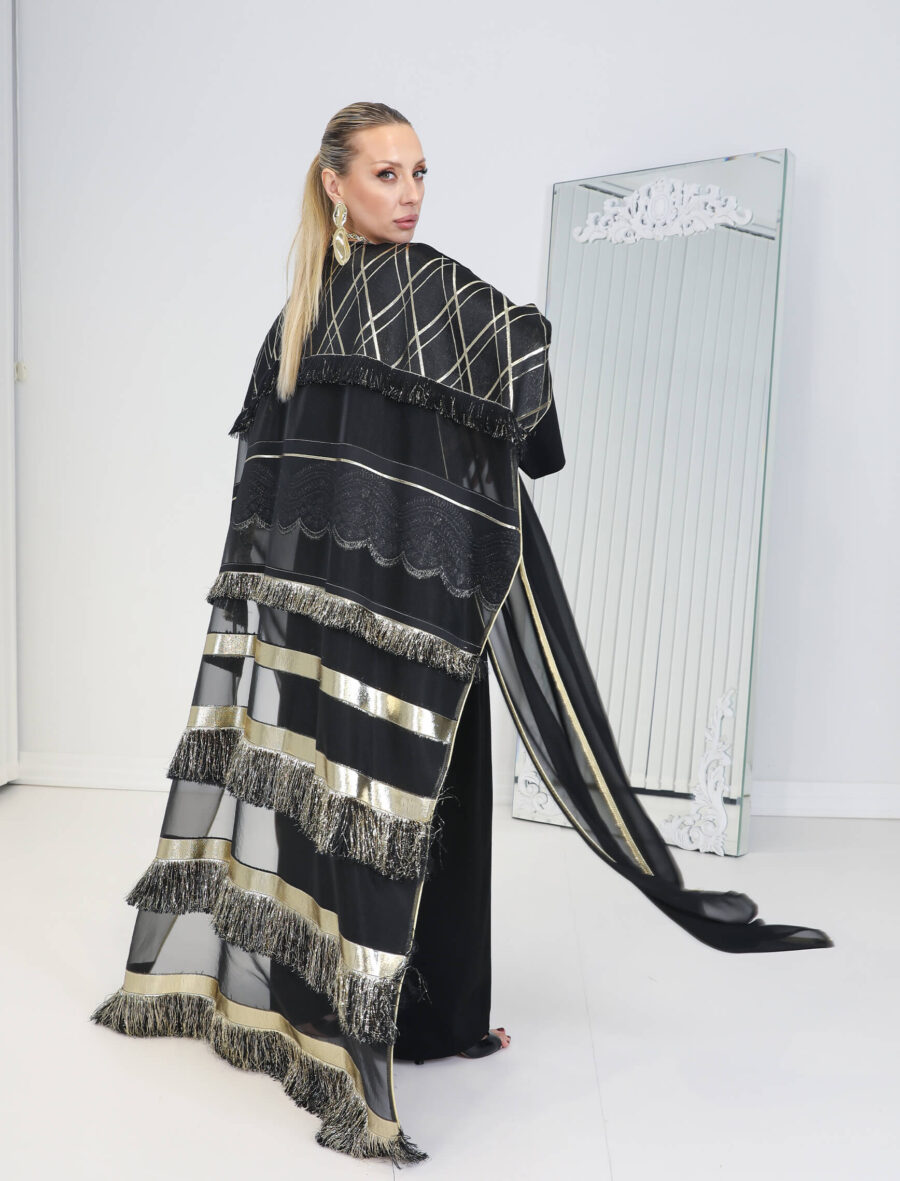 Siyah Gold Püsküllü Jada Kap