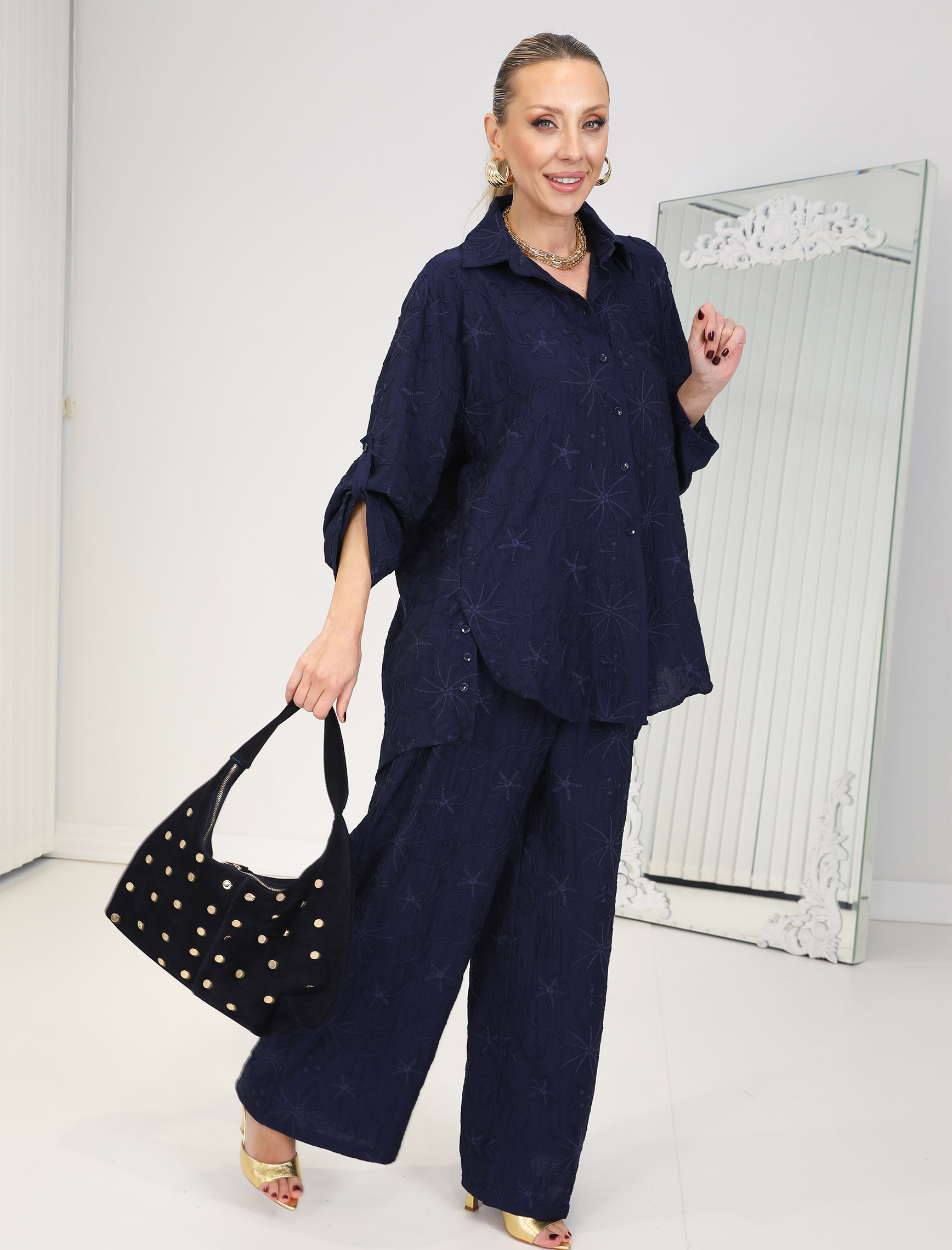 Laci Nakışlı Floral Takım