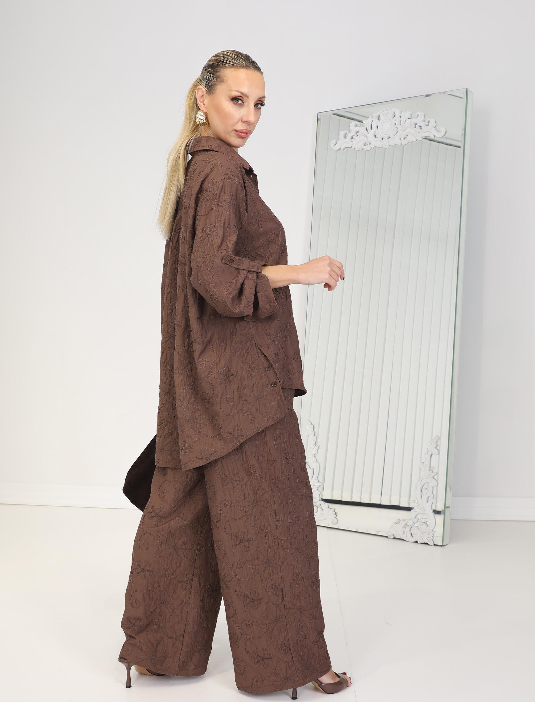 Kahverengi Nakışlı Floral Takım - Görsel 4