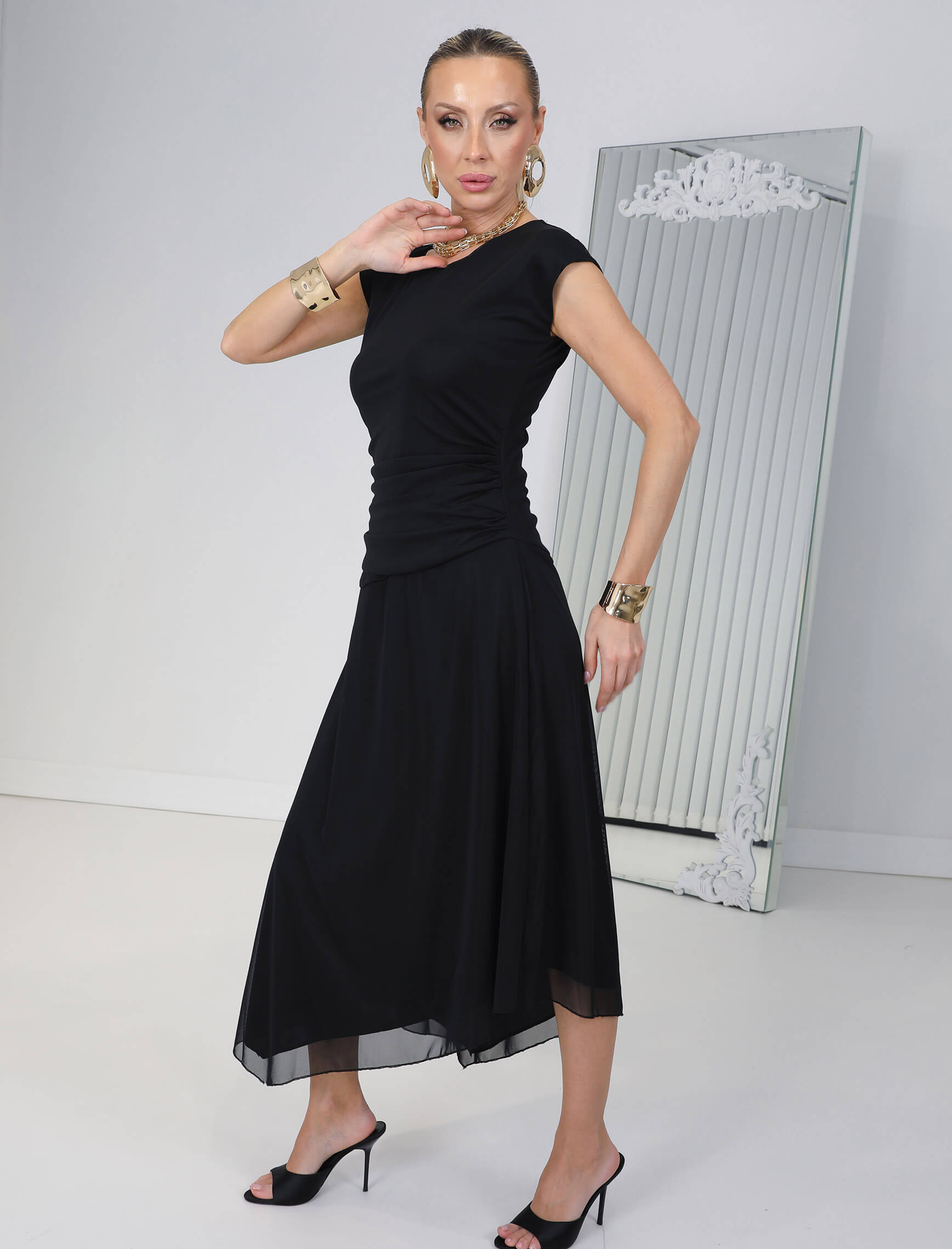 Siyah Tül Asimetrik Etekli Elbise - Görsel 5