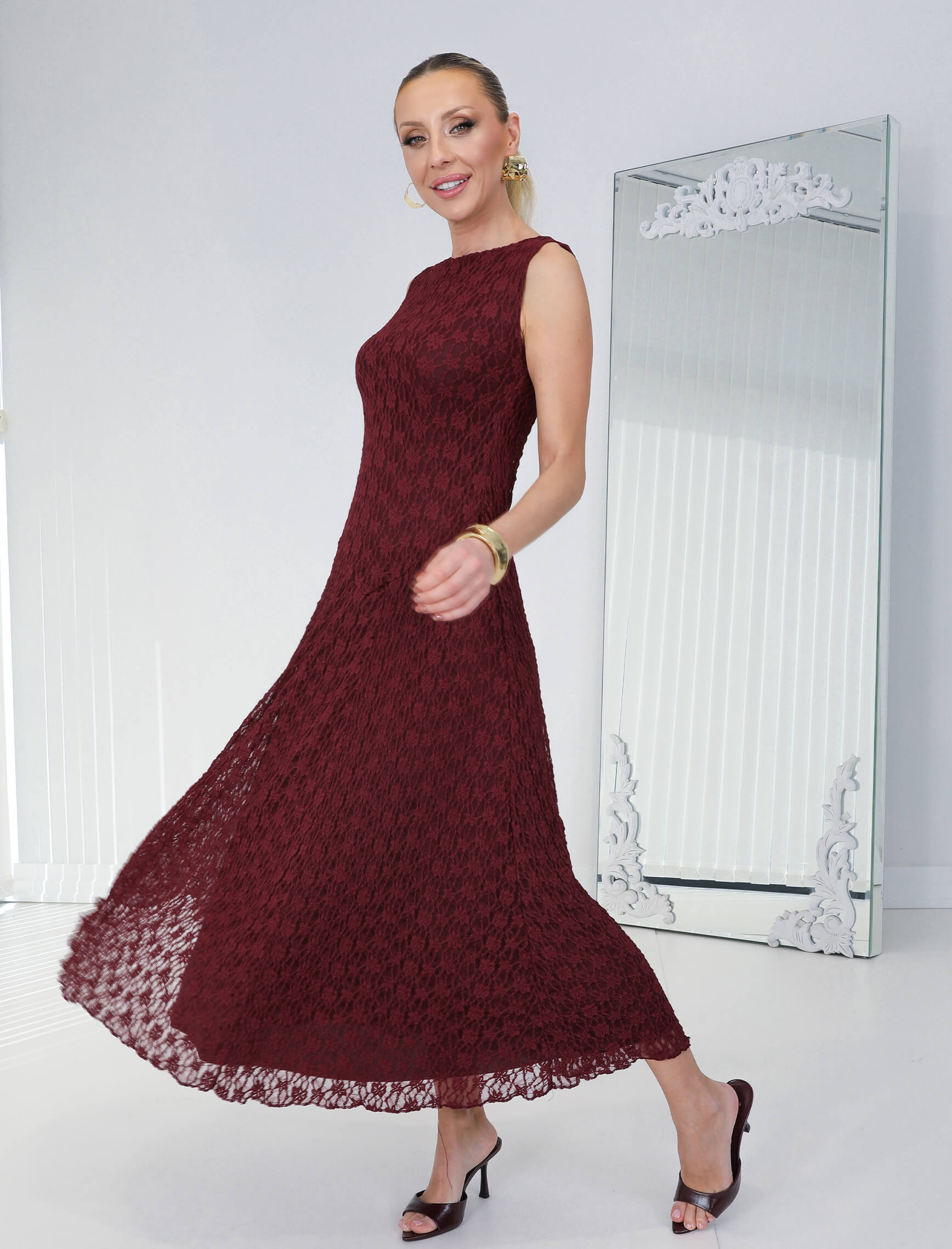 Bordo Kolsuz Giamo Elbise