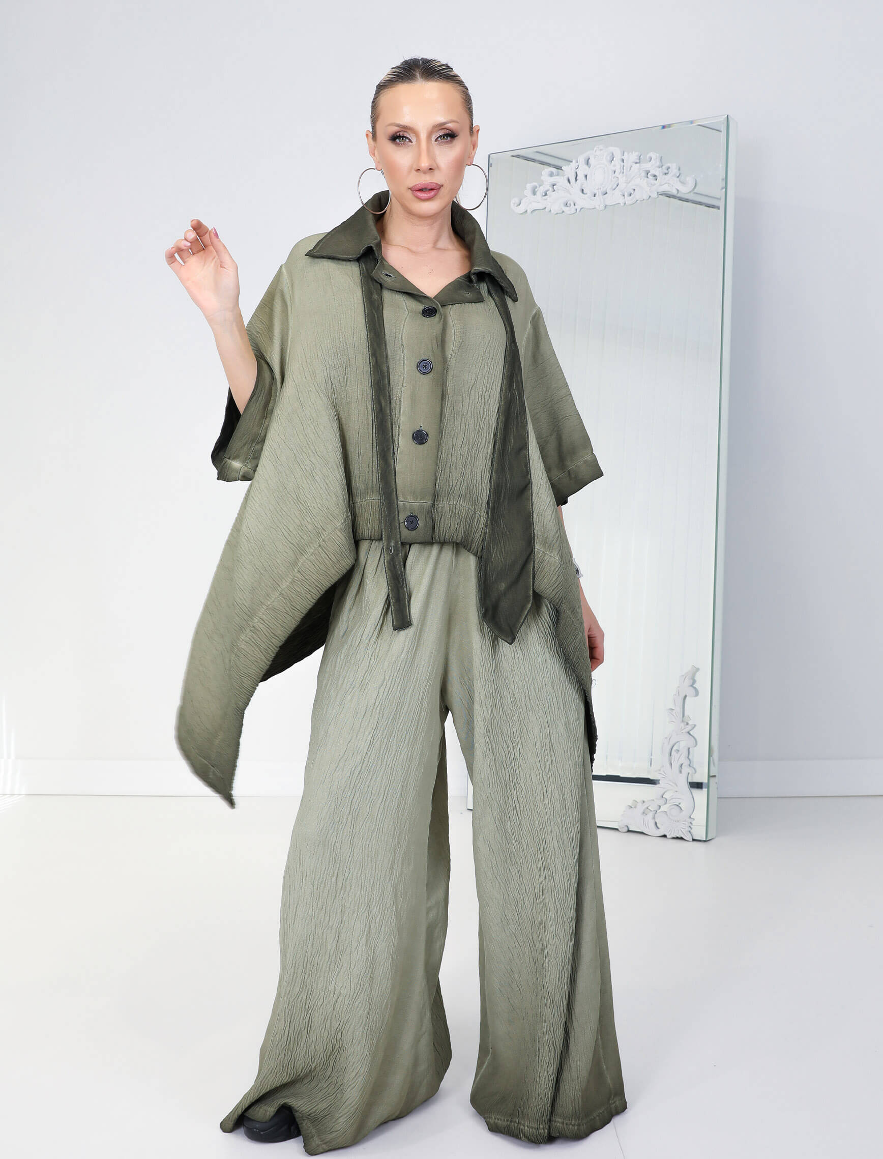 Haki Yıkamalı Kravatlı Takım